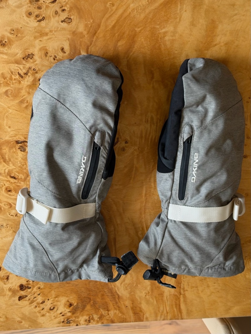 Dakine Women's Gray Plus Warm Snow Mittens
